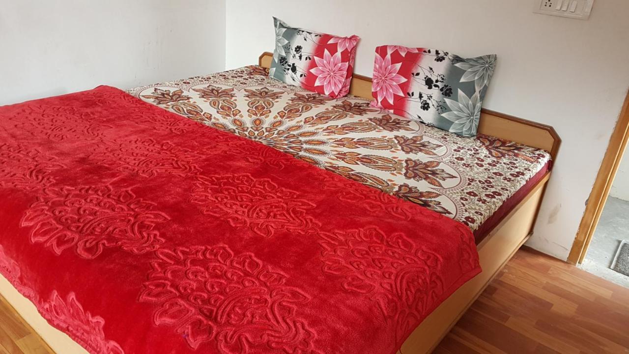 Sunface Homestay Маналі Екстер'єр фото